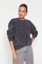 Antrasit Eskitme/Soluk Efektli Kalın İçi Polarlı Oversize/Geniş Kalıp Örme Sweatshirt TWOAW24SW00151