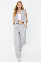 Trendyolmilla Bej Straight/Düz Kesim Kemer Detaylı Dokuma Pantolon TWOSS24PL00023