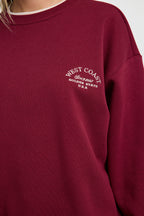 Bordo Slogan Nakışlı Renk Bloklu Oversize Kalıp Kalın İçi Polarlı Örme Sweatshirt TWOAW25SW00245