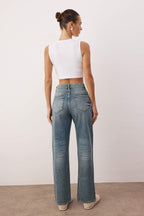 Trendyolmilla Açık Mavi Yüksek Bel YENİ MOM %100 Pamuk Non-Stretch Jeans TWOAW26JE00273