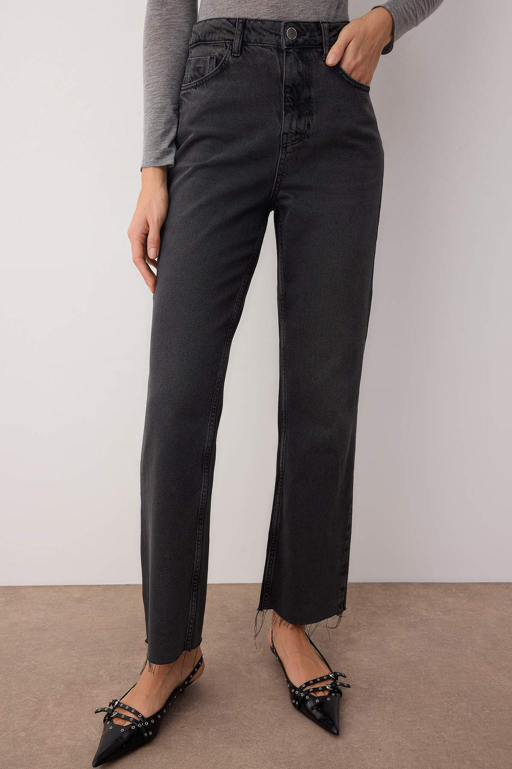 Antrasit Yüksek Bel Straight Düz Paça Jeans TWOAW26JE00185