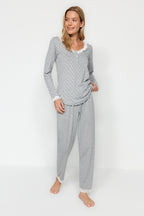 Gri Puantiyeli Dantelli Tshirt-Pantolon Örme Pijama Takımı THMAW24PT00182