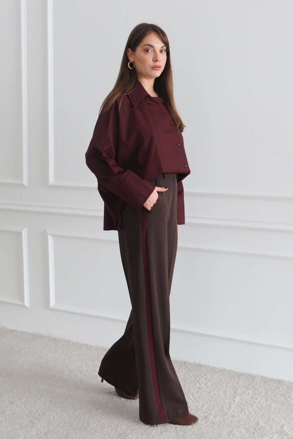 Trendyolmilla Kahverengi Bordo Çizgili Kalın Tuşeli/Kışlık Dokuma Pantolon TWOSS26PL00013