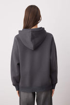 Trendyolmilla Saks Oversize/Geniş Kalıp Nakışlı Kalın İçi Polarlı Örme Sweatshirt TWOAW25SW00070