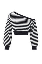 Trendyolmilla Teen Lacivert Çizgili Regular Kalıp İçi Polarlı Crop Asimetrik Yaka Örme Sweatshirt TWOAW25SW00143
