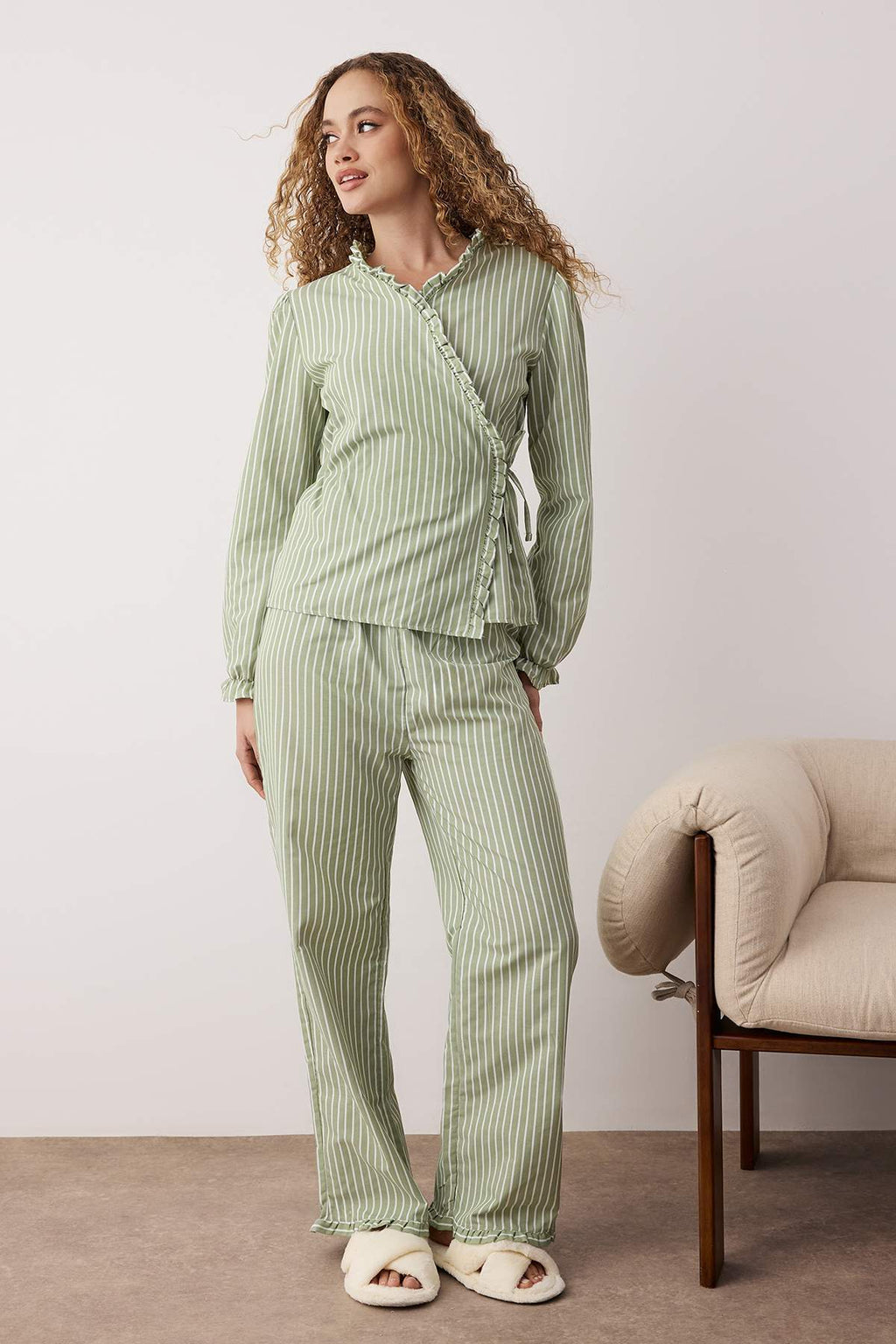 Koyu Yeşil Çizgili Poplin Dokuma Pijama Takımı THMAW26PT00098