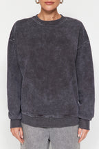 Antrasit Eskitme/Soluk Efektli Kalın İçi Polarlı Oversize/Geniş Kalıp Örme Sweatshirt TWOAW24SW00151