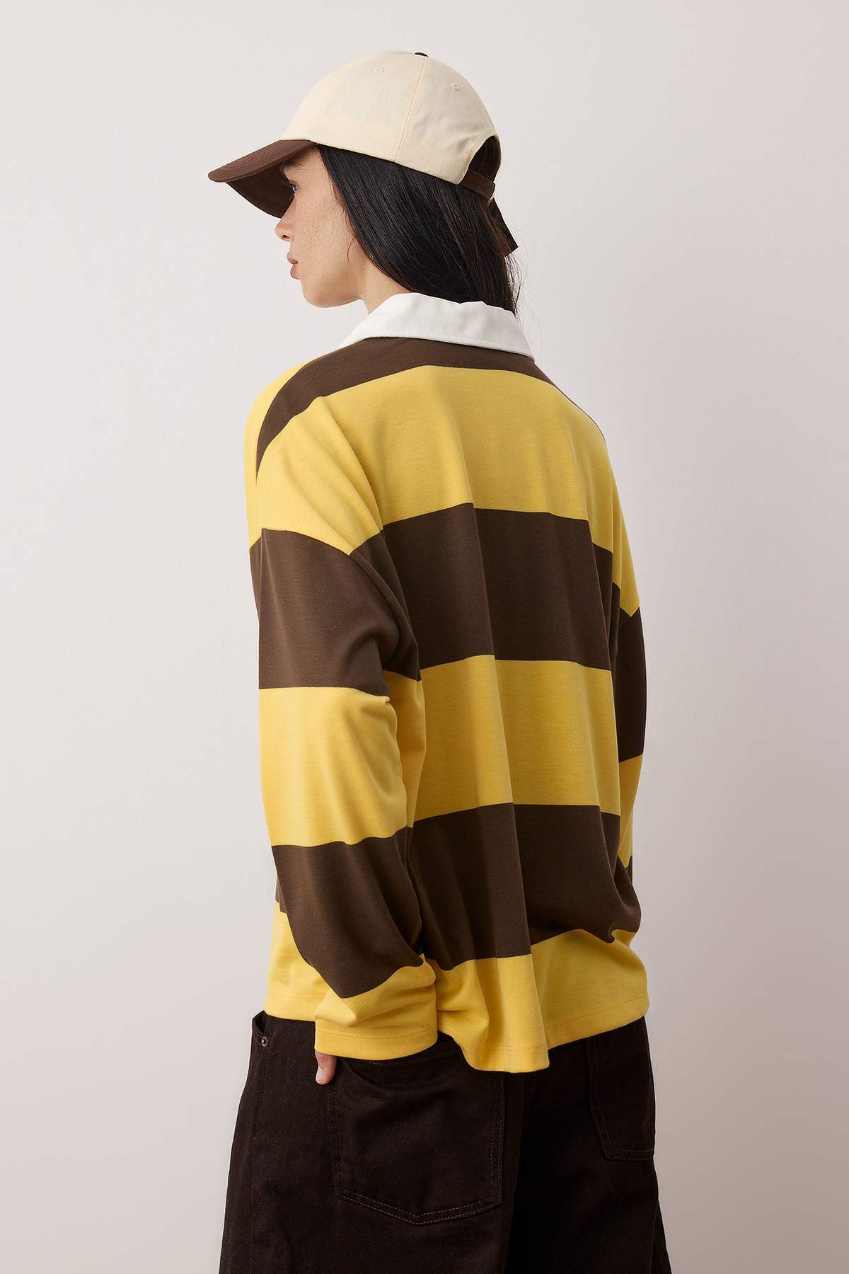 Trendyolmilla Kahverengi Çizgili Polo Yaka Oversize/Geniş Kalıp Örme Sweatshirt TWOAW26SW00051
