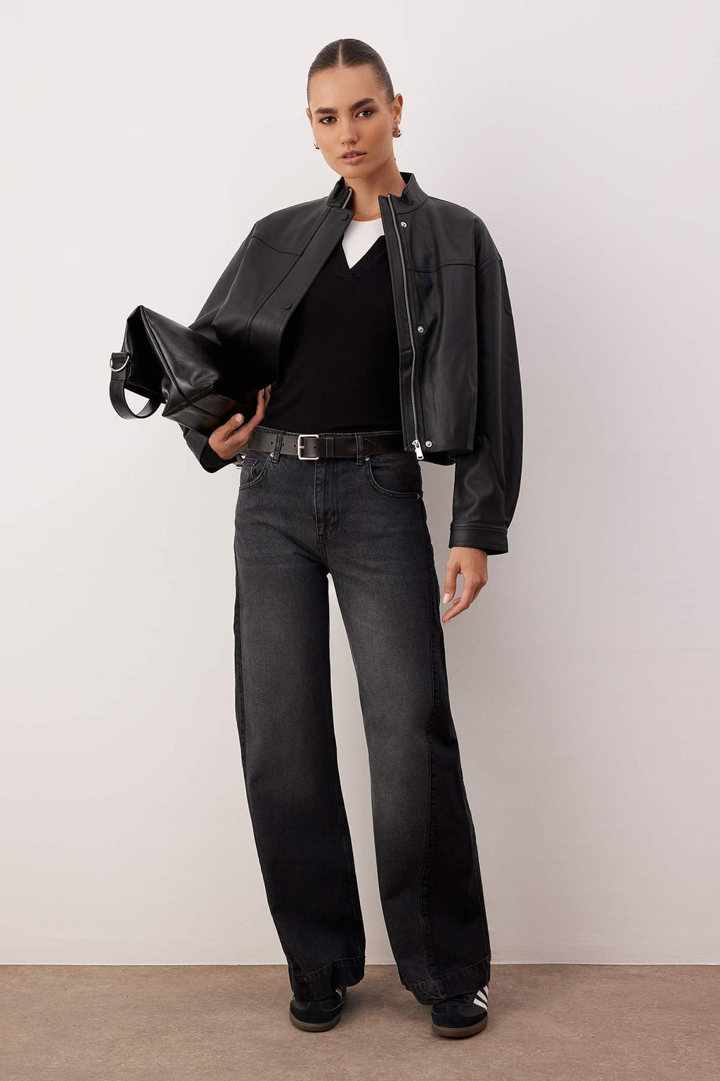 Trendyolmilla Özel Koleksiyon Mavi Yüksek Bel Renk Bloklu Wide Leg Geniş Paça Jeans TWOAW26JE00099