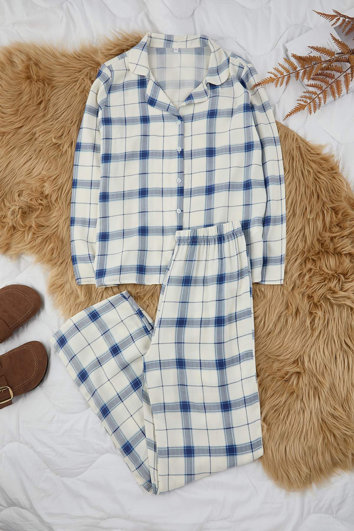 Trendyolmilla Mavi Ekoseli Viskon Dokuma Pijama Takımı THMAW26PT00066