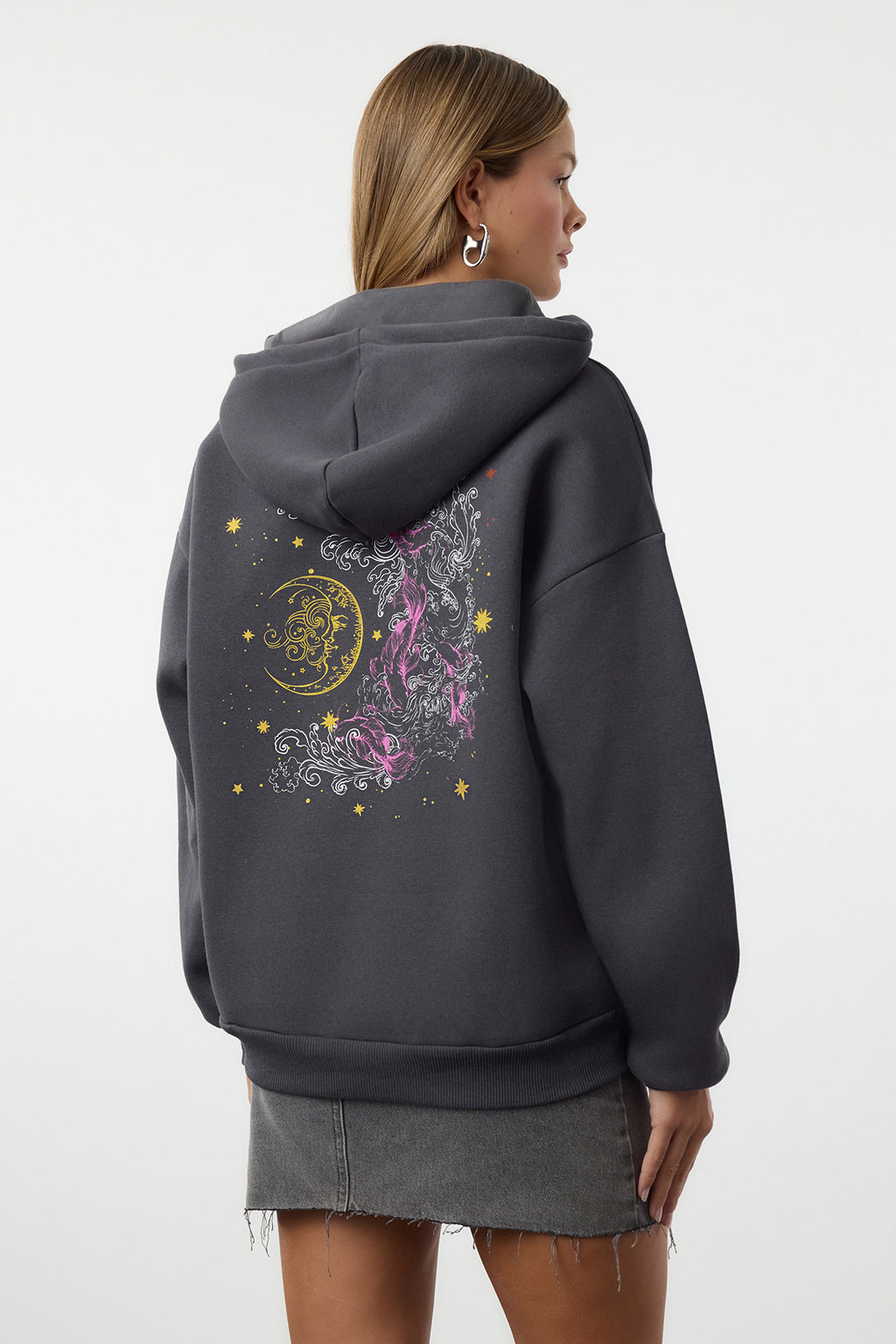 Trendyolmilla Ekru Kalın İçi Polarlı Kapüşonlu Baskılı Oversize/Geniş Kalıp Örme Sweatshirt TWOAW24SW00136