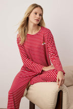 Trendyolmilla Kırmızı Çizgili Gökkuşağı Baskılı Viskon Örme Pijama Takımı THMAW25PT00014