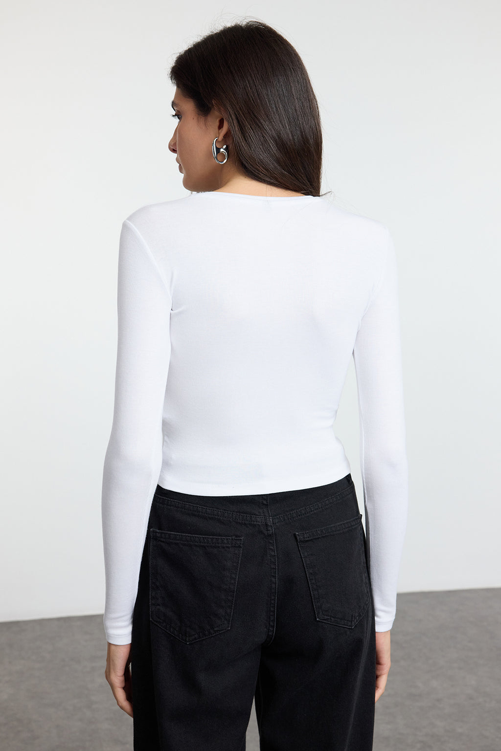 Trendyolmilla Açık Pembe Premium Viskon Bisiklet Yaka Crop Esnek Örme Bluz TWOAW24BZ00116