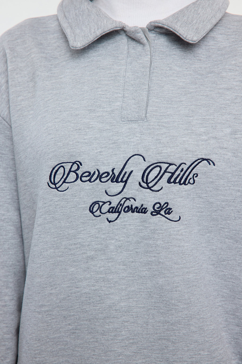 Trendyolmilla Sarı Gömlek Yaka Nakışlı Regular Fit Kalın İçi Polarlı Örme Sweatshirt TWOAW24SW00182