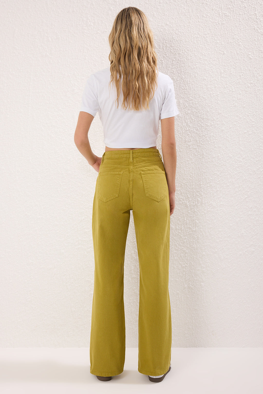 Trendyolmilla Yağ Yeşili Bel Detaylı Yüksek Bel Wide Leg Pantolon TWOAW25JE00039