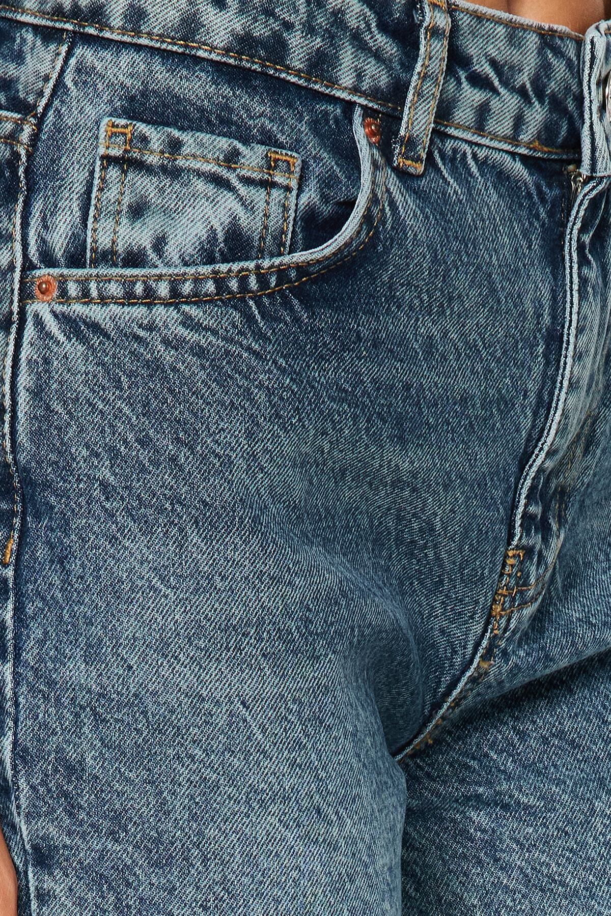 Trendyolmilla Mavi Soluk Efekt Vintage Yüksek Bel Wide Leg Geniş Paça %100 Pamuk Non-Stretch Jeans TWOAW24JE00089
