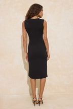 Trendyolmilla Kırmızı Bodycon Kolsuz Aksesuar Detaylı Midi İnterlok Örme Elbise TWOSS26EL00016