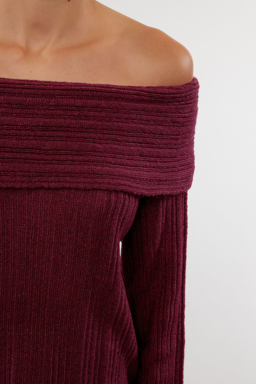 Trendyolmilla Bordo Yumuşak Dokulu Carmen Yaka Triko Kazak TWOAW25KZ00076