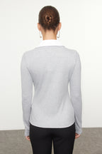 Trendyolmilla Gri Melanj Dokuma Detaylı Gömlek Yaka Regular/Normal Kalıp Örme Bluz TWOAW25BZ00035