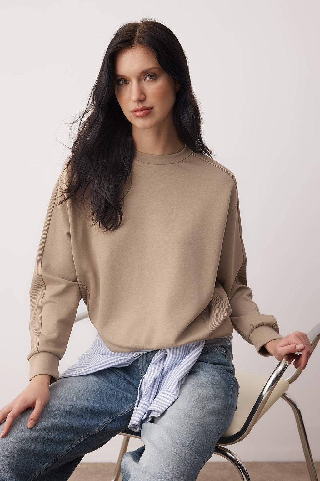 Vizon Kaşkorse Detaylı Oversize/Geniş Kalıp Yumuşak Kumaşlı EsnekÖrme Sweatshirt TWOAW26SW00186