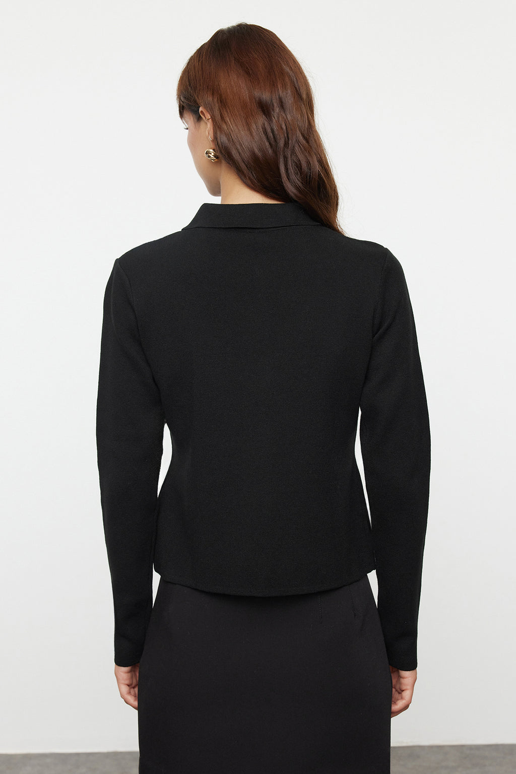 Trendyolmilla Kahverengi Düğme Detaylı Premium/Özel İplik Fitted/Vücudu Saran Triko Hırka TWOAW25HI00151