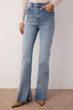Trendyolmilla Mavi Yırtmaç Detaylı Yüksek Bel Comfort/Esnek Flare İspanyol Paça Jeans TWOAW26JE00022