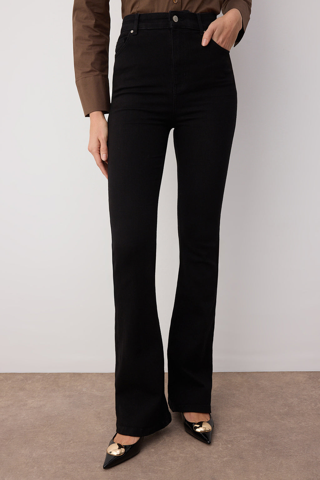 Trendyolmilla Siyah Yüksek Bel Comfort/Esnek Flare Jeans TWOSS25JE00052