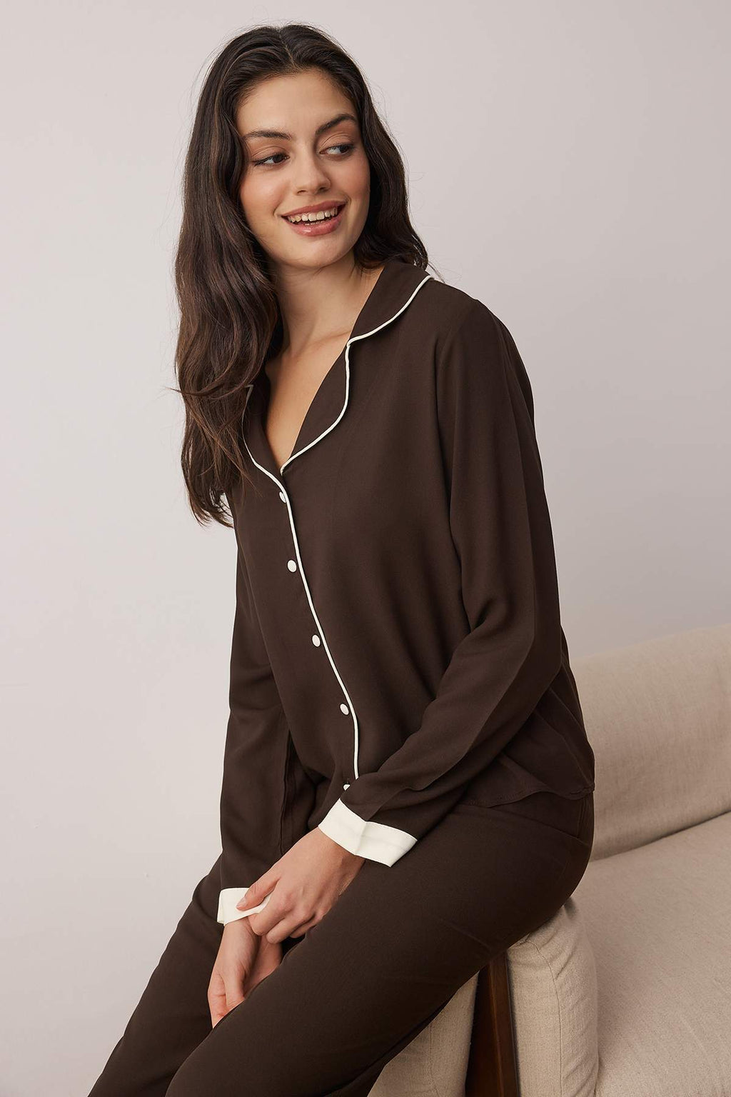Trendyolmilla Kahverengi Biyeli Viskon Dokuma Pijama Takımı THMAW26PT00088