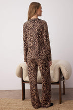 Trendyolmilla Çok Renkli Leopar Desenli Kurdele/Fiyonklu Biyeli Örme Pijama Takımı THMAW25PT00107