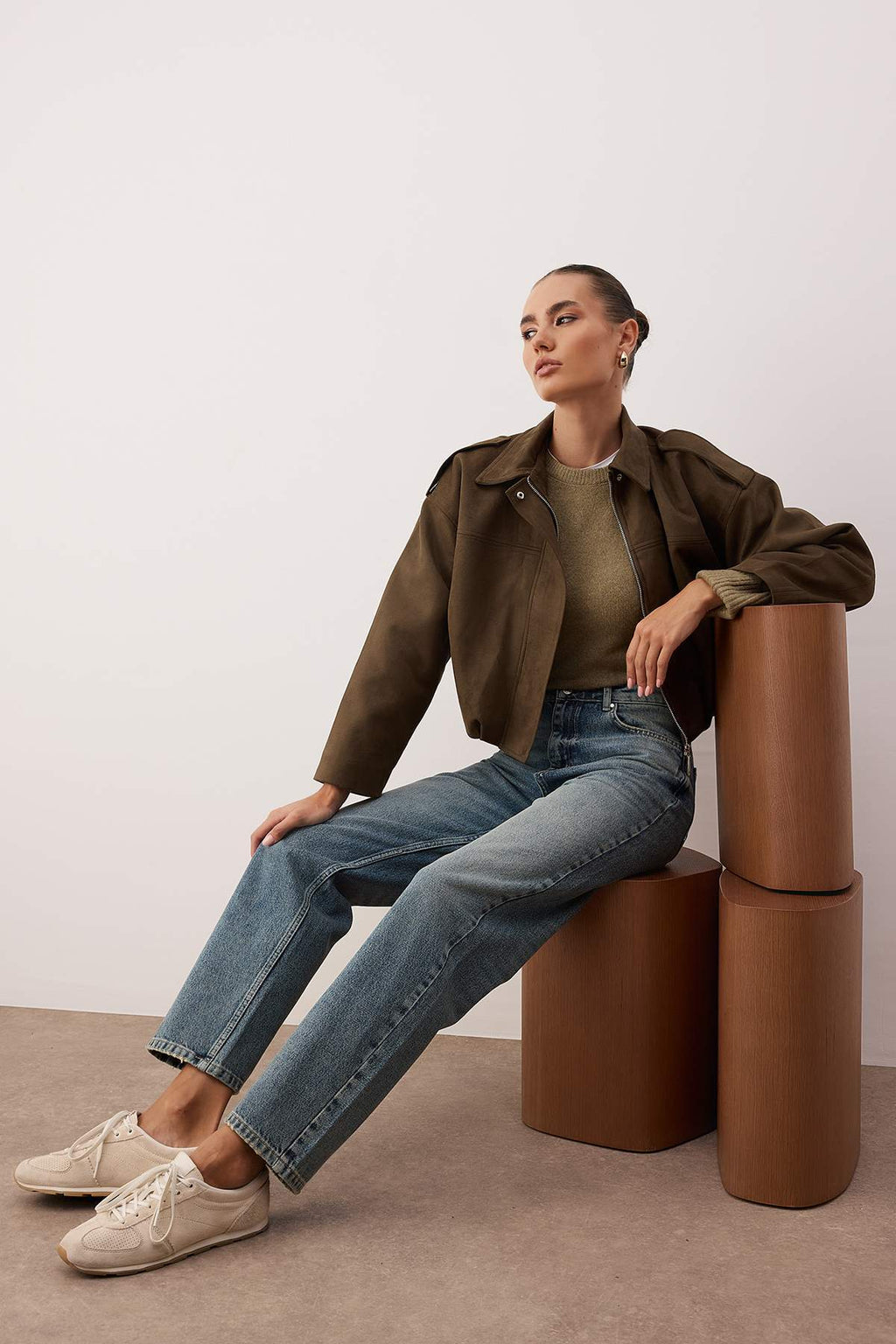 Trendyolmilla Açık Mavi Yüksek Bel YENİ MOM %100 Pamuk Non-Stretch Jeans TWOAW26JE00273
