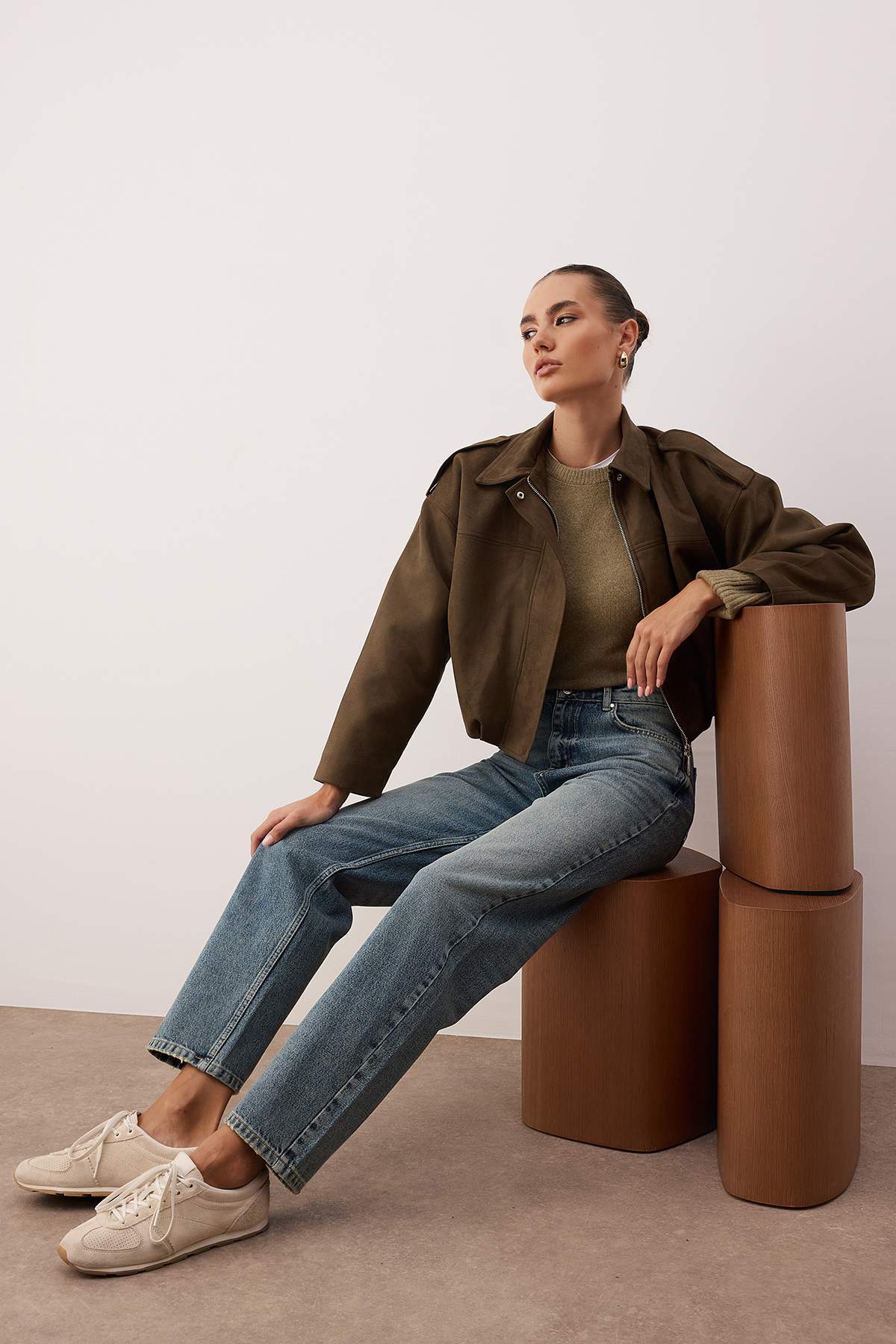 Trendyolmilla Açık Mavi Yüksek Bel YENİ MOM %100 Pamuk Non-Stretch Jeans TWOAW26JE00273