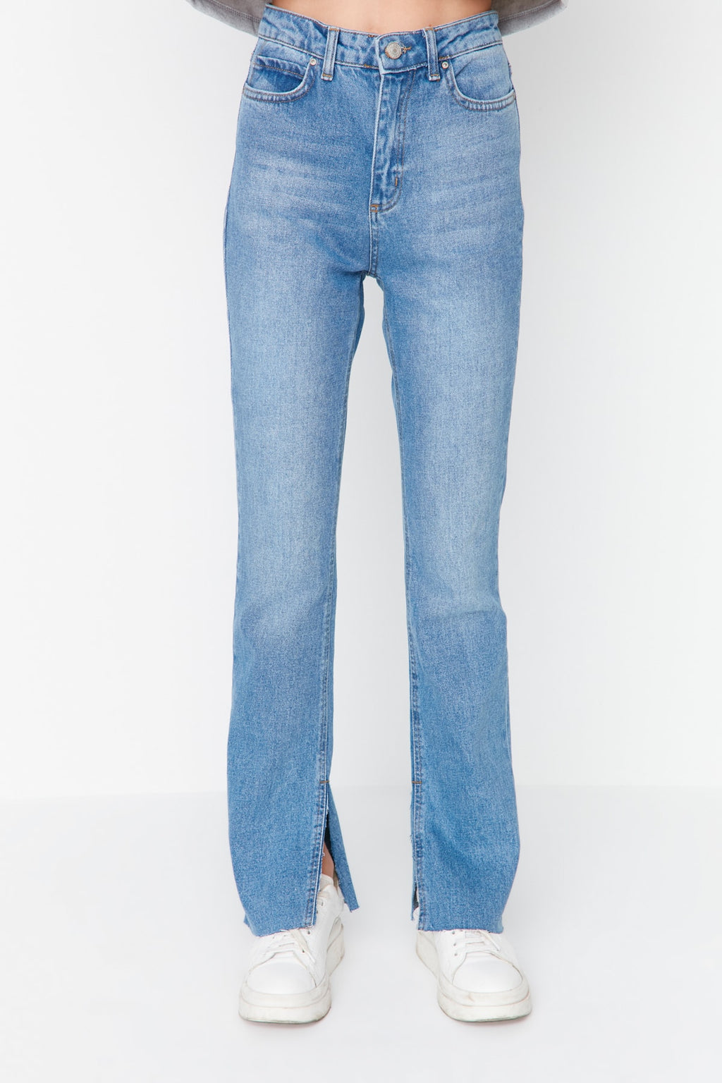 Trendyolmilla Lacivert Yırtmaçlı Yüksek Bel Comfort/Esnek Flare İspanyol Paça Jeans TWOAW22JE0382