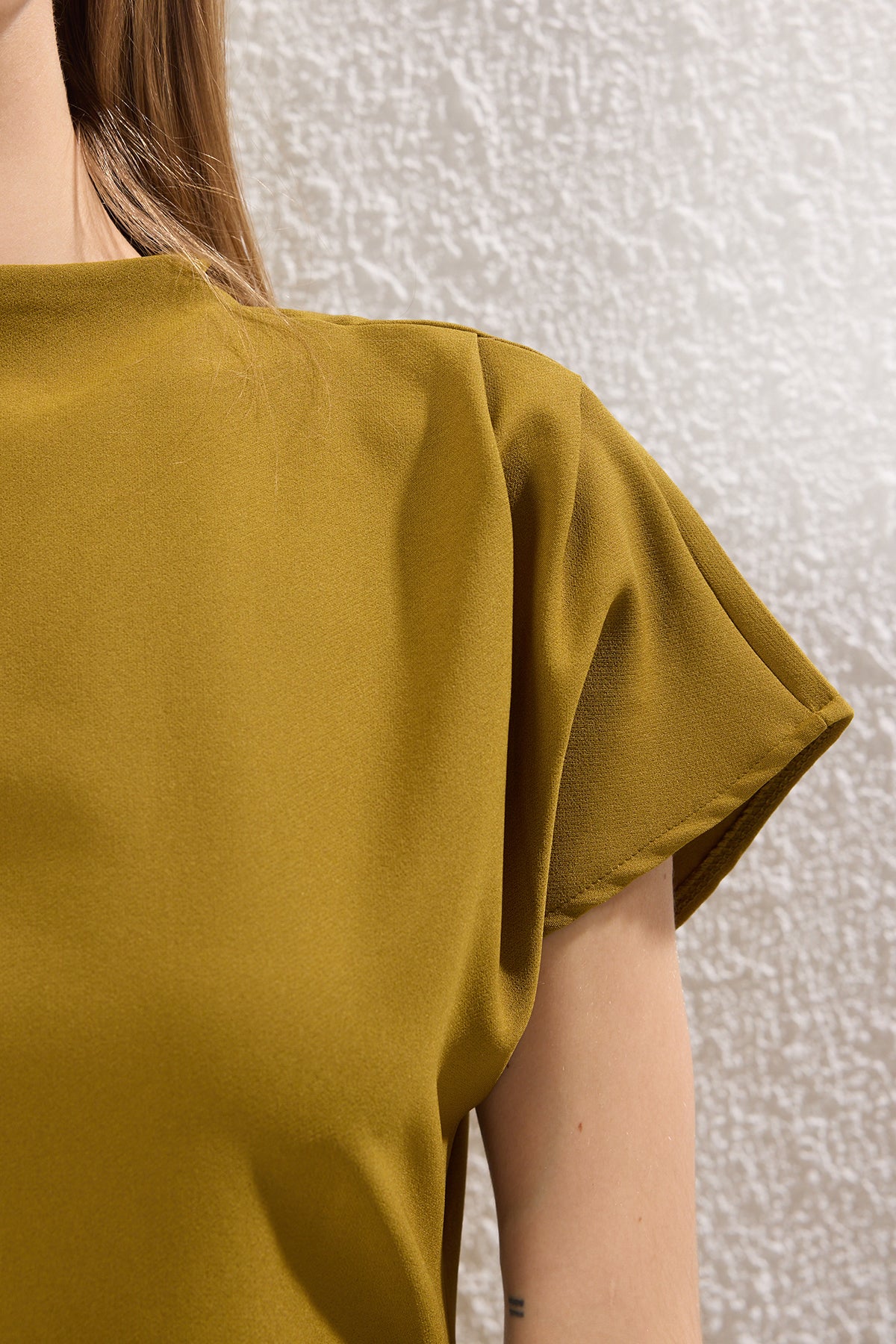 Trendyolmilla Yağ Yeşil A Kesim Degaje Yaka Midi Dokuma Elbise TWOAW25EL00393