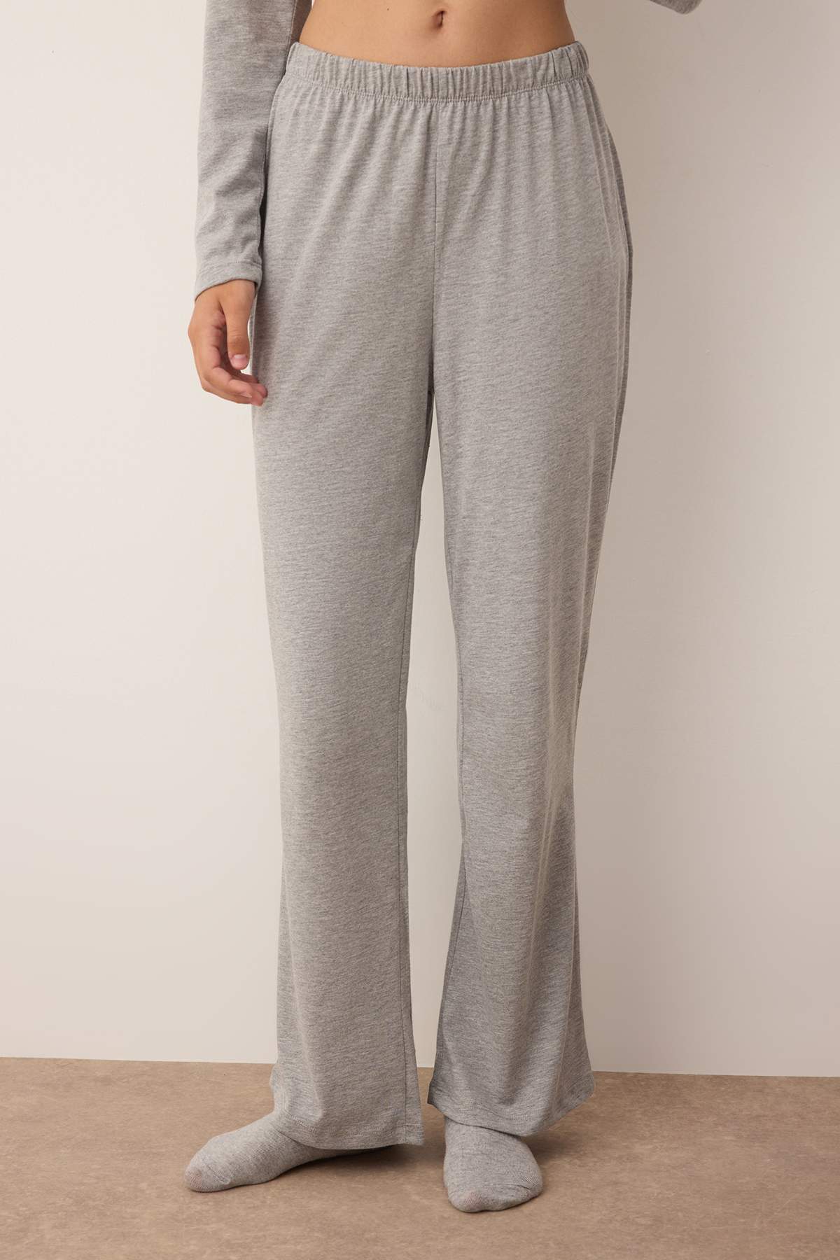 Gri Melanj Pamuklu Büzgü Detaylı Örme Pijama Takımı THMAW26PT00082