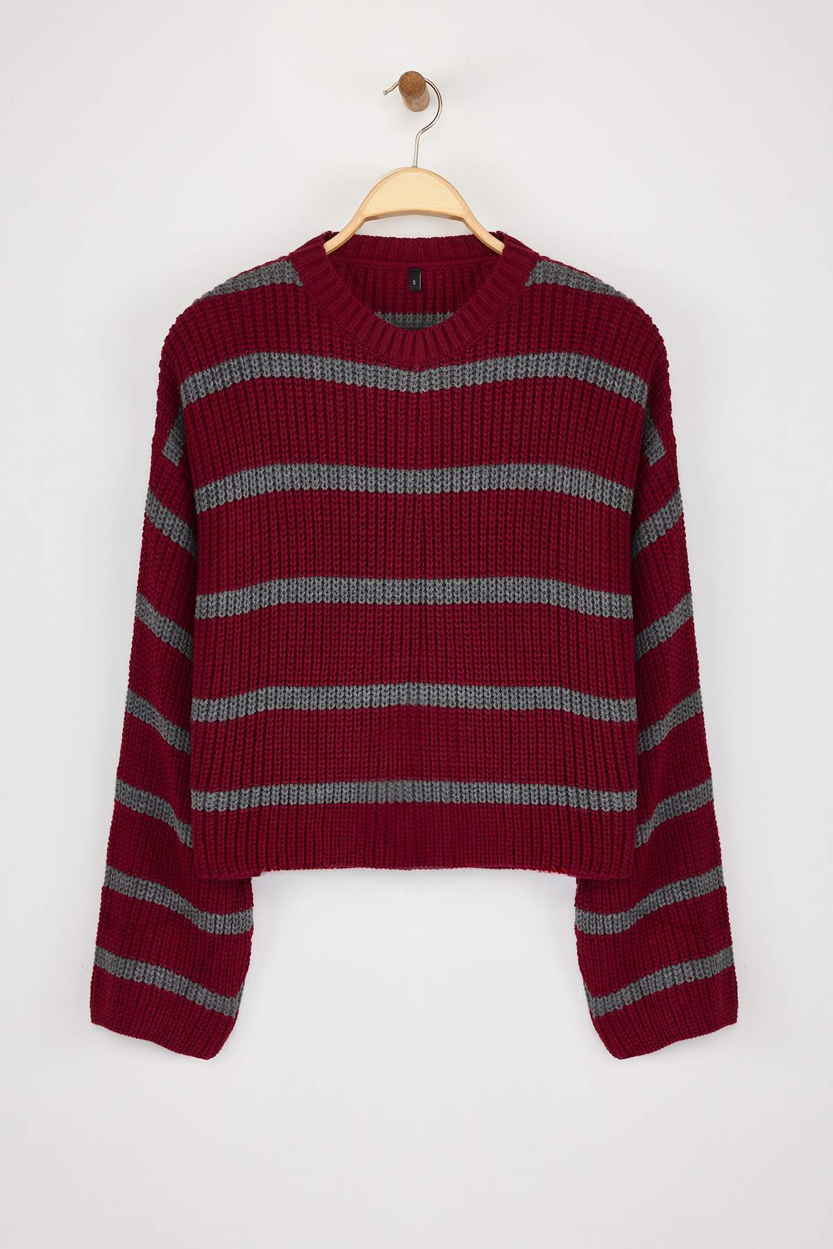 Trendyolmilla Bordo Crop Basic Geniş Kalıp Çizgili Triko Kazak TWOAW23KZ00390
