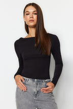 Siyah Derin Sırt Dekolteli Fitted/Vücuda Oturan Pamuklu Esnek Örme Bluz TWOAW24BZ00173