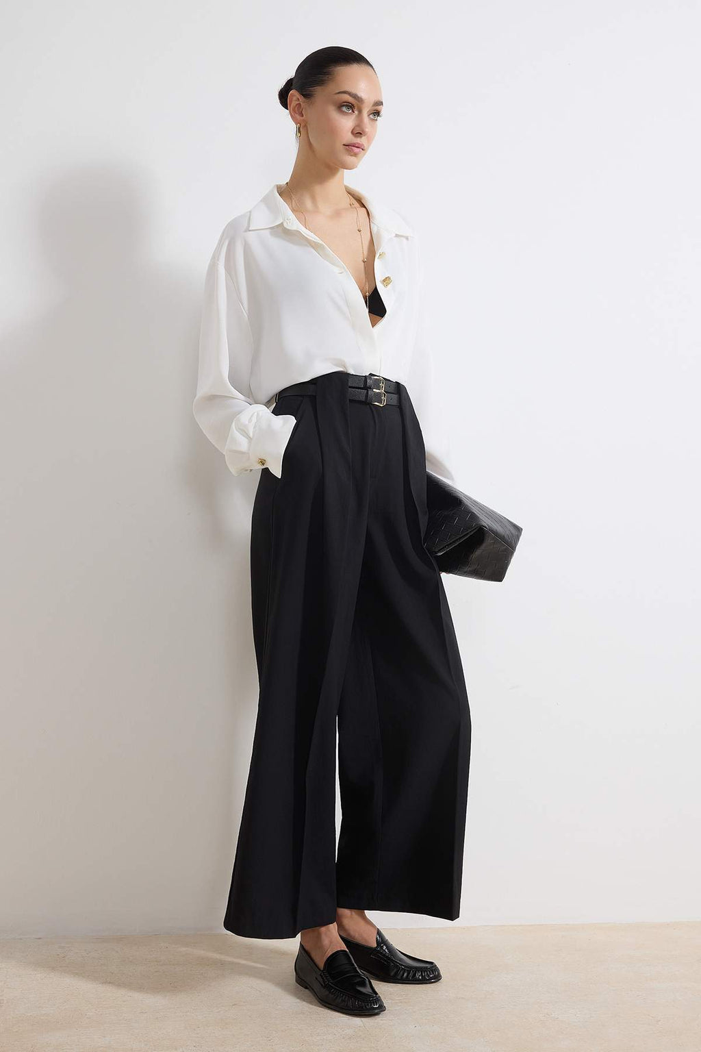 Siyah Kemerli Culotte Dokuma Geniş Paça Pantolon TWOSS26PL00076