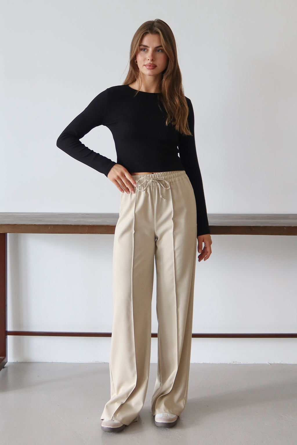 Trendyolmilla Kahverengi Nervürlü Geniş Paça Uzun Dokuma Pantolon TWOAW26PL00111