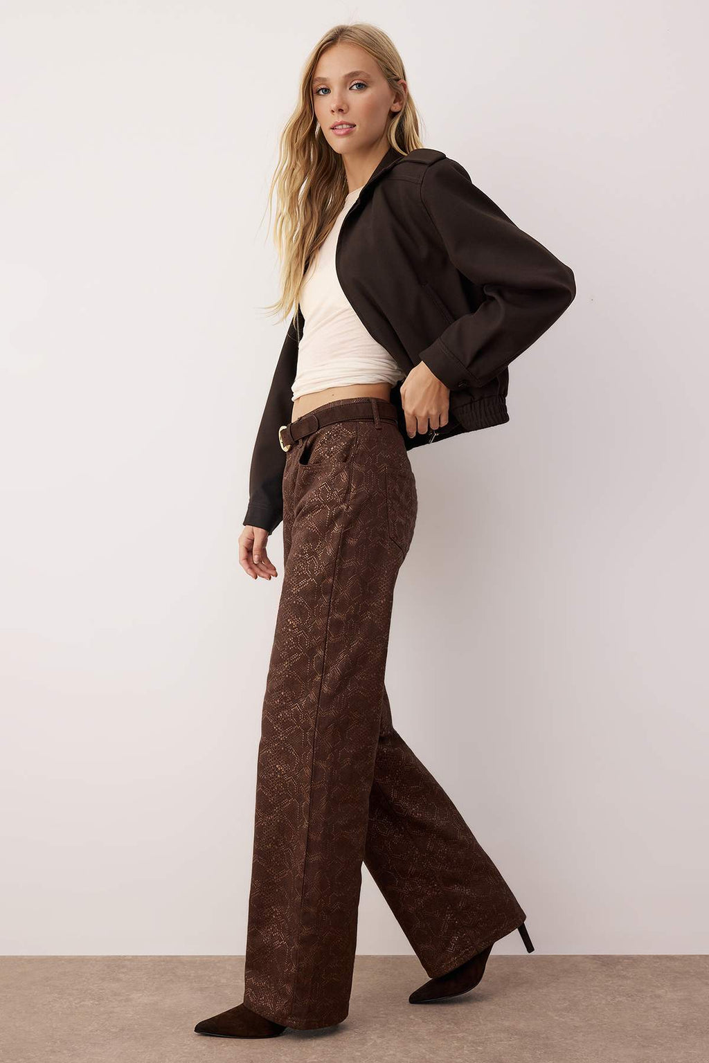 Kahverengi Yılan Desenli Yüksek Bel Wide Leg Jeans TWOAW26JE00153