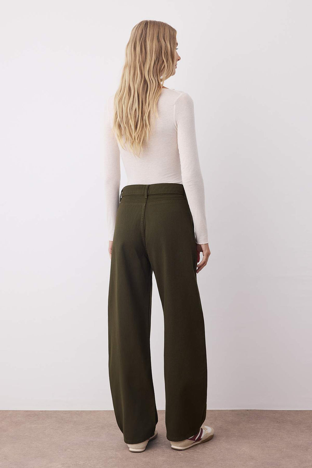 Trendyolmilla Siyah Barrel Kalıp %100 Pamuk Gabardin Pantolon TWOAW26PL00084