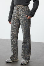 Trendyolmilla Çok Renkli Leopar Desenli Kahverengi Yüksek Bel Orta Esnek Wide Leg Jeans TWOAW25JE00309