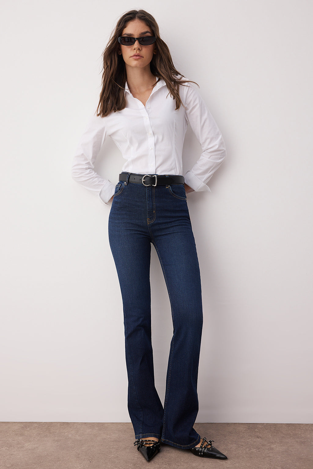 Trendyolmilla Siyah Yüksek Bel Comfort/Esnek Flare Jeans TWOSS25JE00052