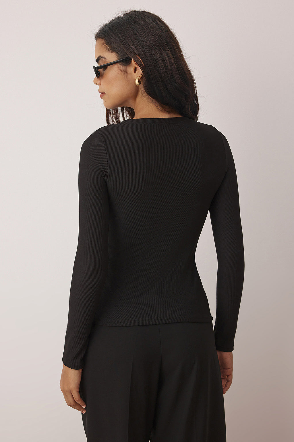 Siyah  Ottoman Dik Yaka Düğmeli Uzun Kol Vücuda Oturan Örme Bluz TWOAW26BZ00191