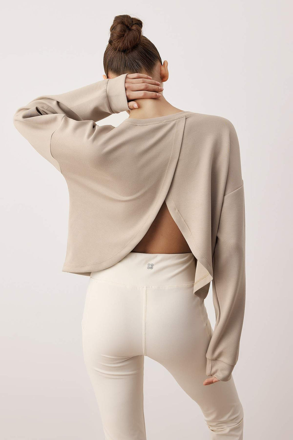 Trendyolmilla Kahverengi İnterlok Regular Sweatshirt THMAW26SW00003