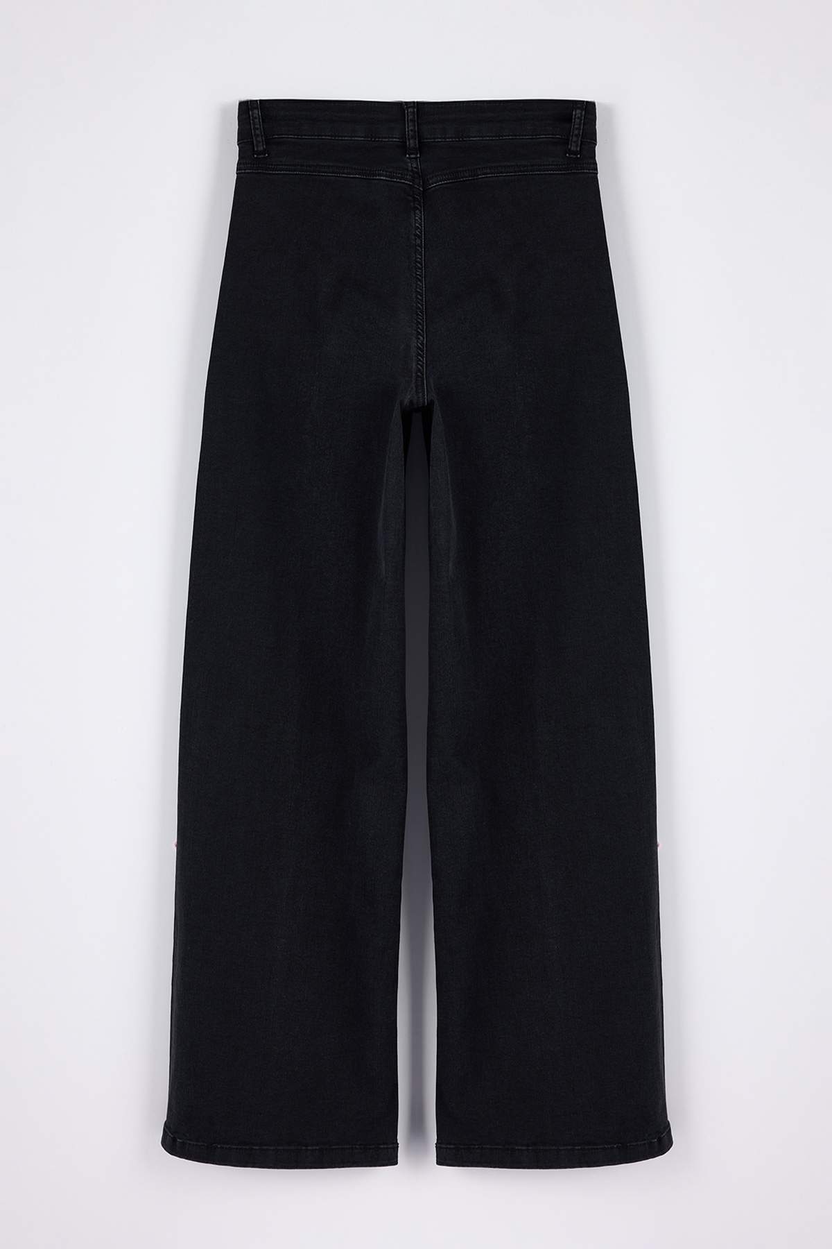 Siyah Yüksek Bel Dikiş Detaylı Ekstra Esnek Wide Leg Geniş Paça Jeans TWOSS26JE00024