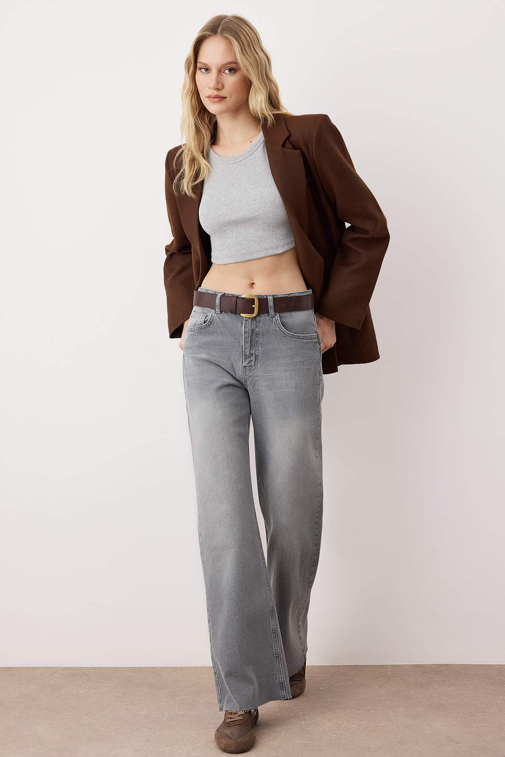 Trendyolmilla Siyah Yüksek Bel Paçası Kesikli Wide Leg/Geniş Paça Palazzo Comfort/Esnek Smoke Jeans TWOAW26JE00081