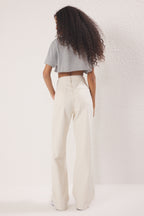 Trendyolmilla Ekru Paçası Kesikli Yüksek Bel Straight %100 Pamuk Non-Stretch Jeans TWOAW25JE00378
