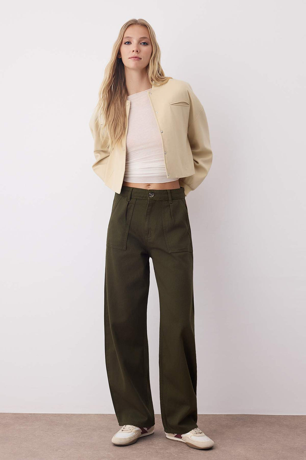 Trendyolmilla Haki Barrel Kalıp %100 Pamuk Gabardin Pantolon TWOAW26PL00084