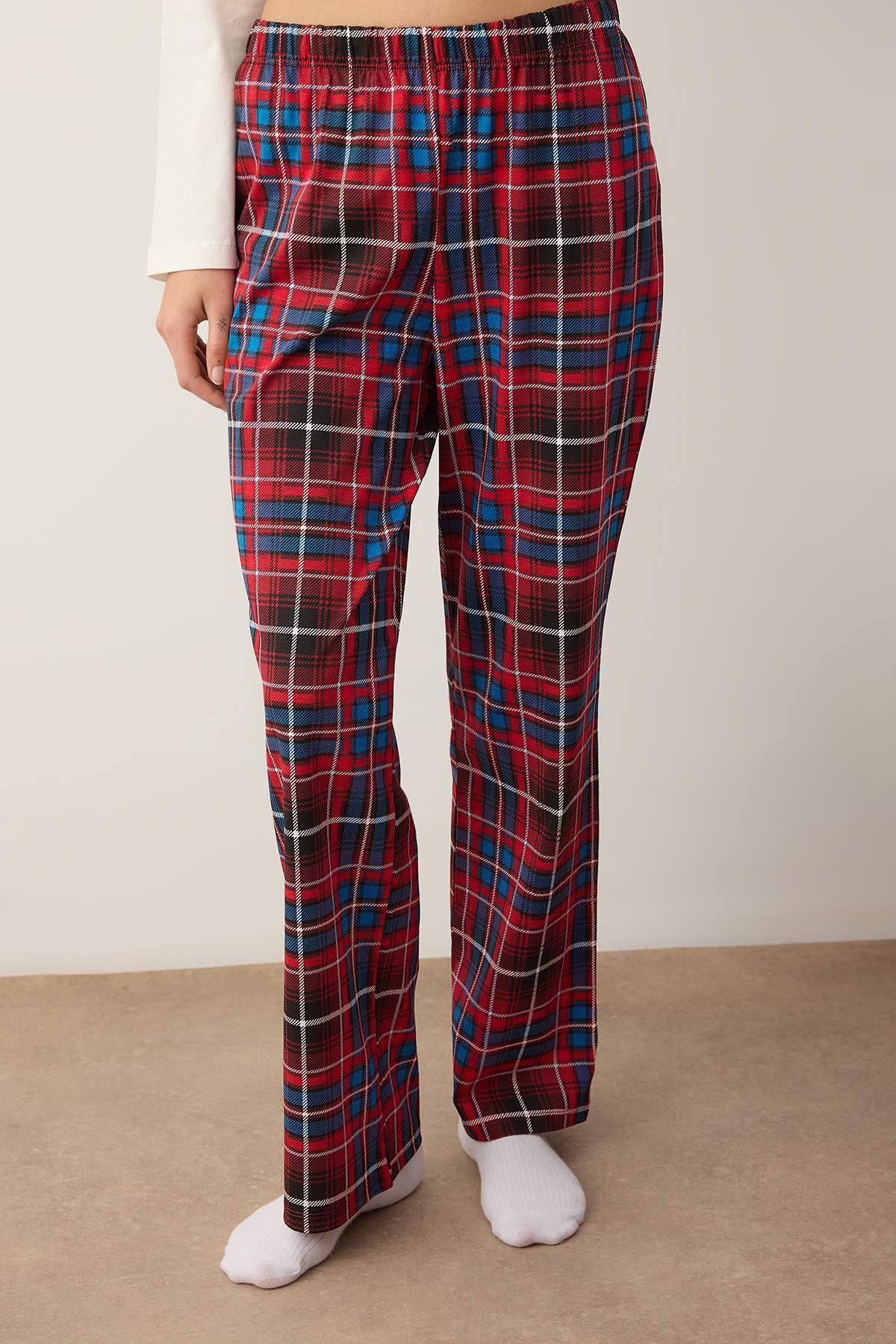 Ekru %100 Pamuklu Ekoseli Kedi Baskılı Örme Pijama Takımı THMAW26PT00153