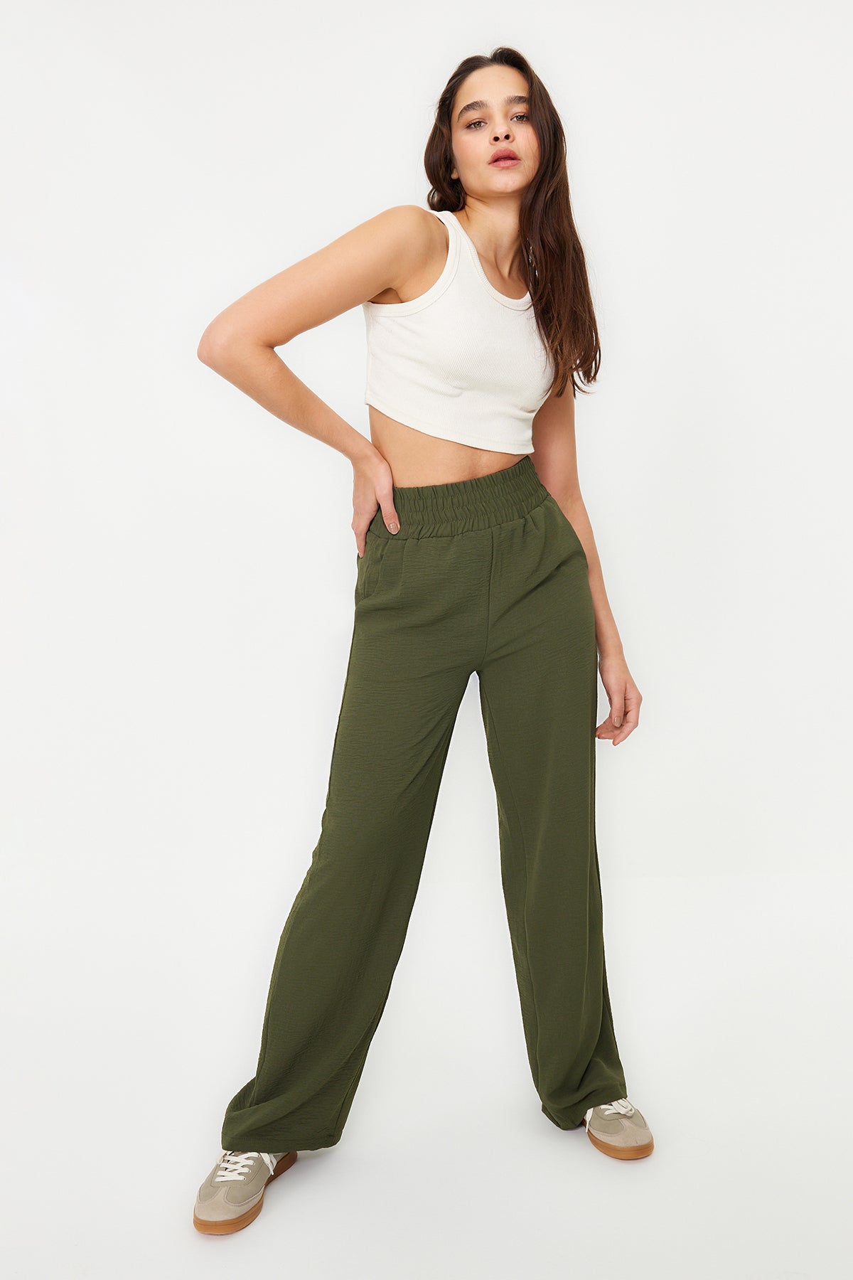 Trendyolmilla Haki Wide Leg/Geniş Paça Beli Lastikli Dokuma Pantolon TWOSS22PL00024